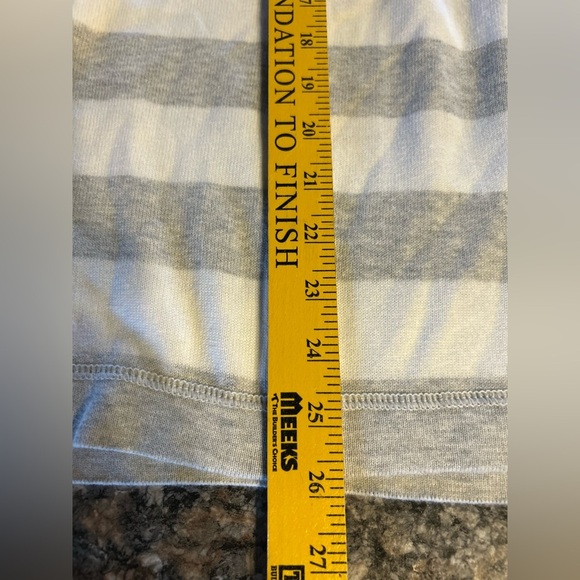 Lisa Todd 100% cotton small striped v-neck sweater. Light academia preppy - Picture 8 of 8